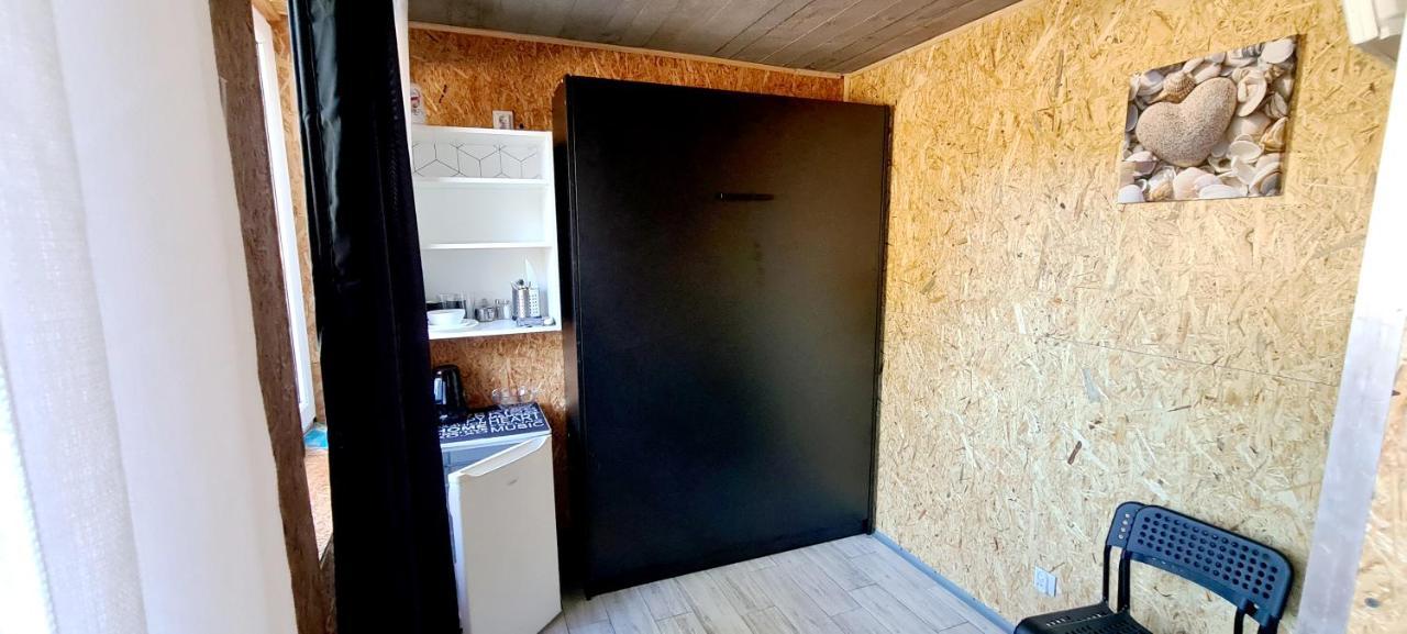 Sub Hel. Budzetowe Pokoje W Domu Z Basenem. Wokol Domu Tylko Natura. Balkon Zbyteczny. المظهر الخارجي الصورة