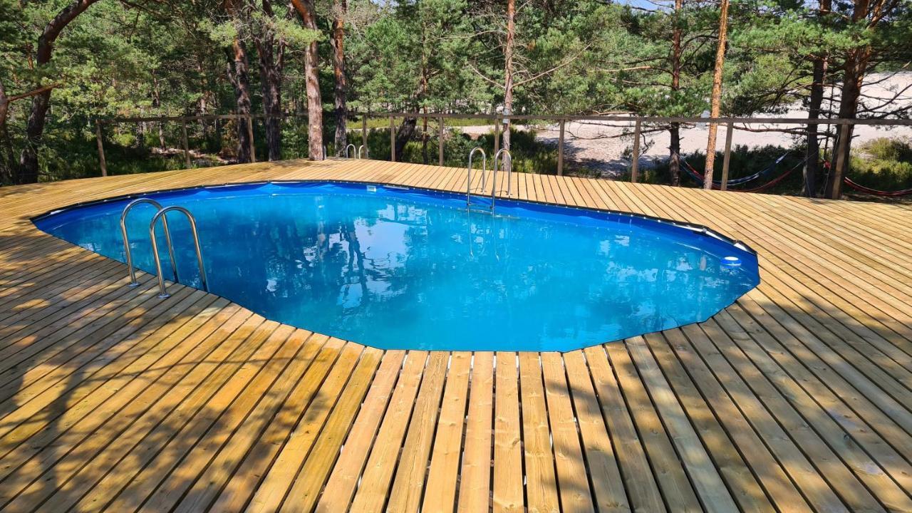Sub Hel. Budzetowe Pokoje W Domu Z Basenem. Wokol Domu Tylko Natura. Balkon Zbyteczny. المظهر الخارجي الصورة