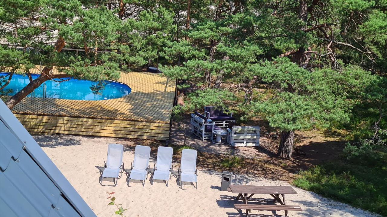 Sub Hel. Budzetowe Pokoje W Domu Z Basenem. Wokol Domu Tylko Natura. Balkon Zbyteczny. المظهر الخارجي الصورة