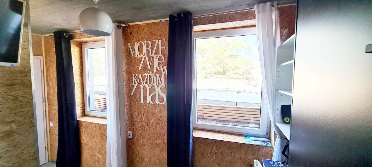 Sub Hel. Budzetowe Pokoje W Domu Z Basenem. Wokol Domu Tylko Natura. Balkon Zbyteczny. المظهر الخارجي الصورة