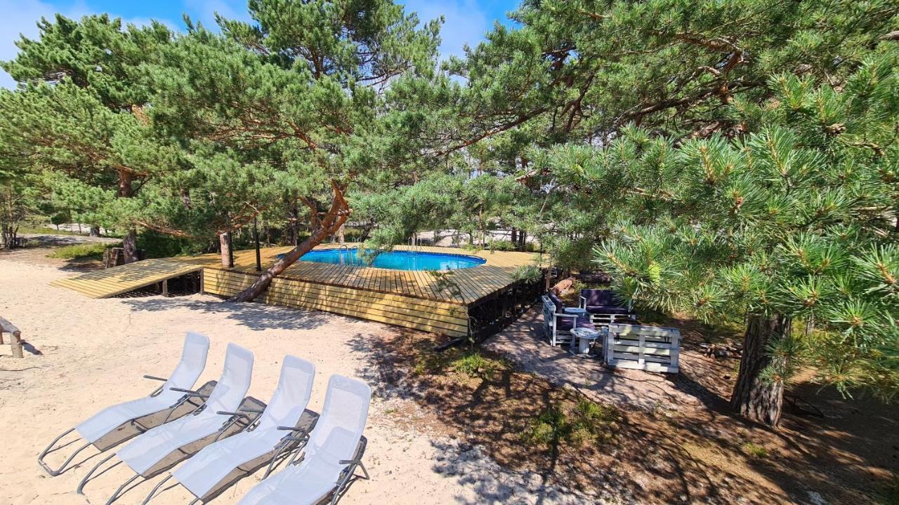Sub Hel. Budzetowe Pokoje W Domu Z Basenem. Wokol Domu Tylko Natura. Balkon Zbyteczny. المظهر الخارجي الصورة